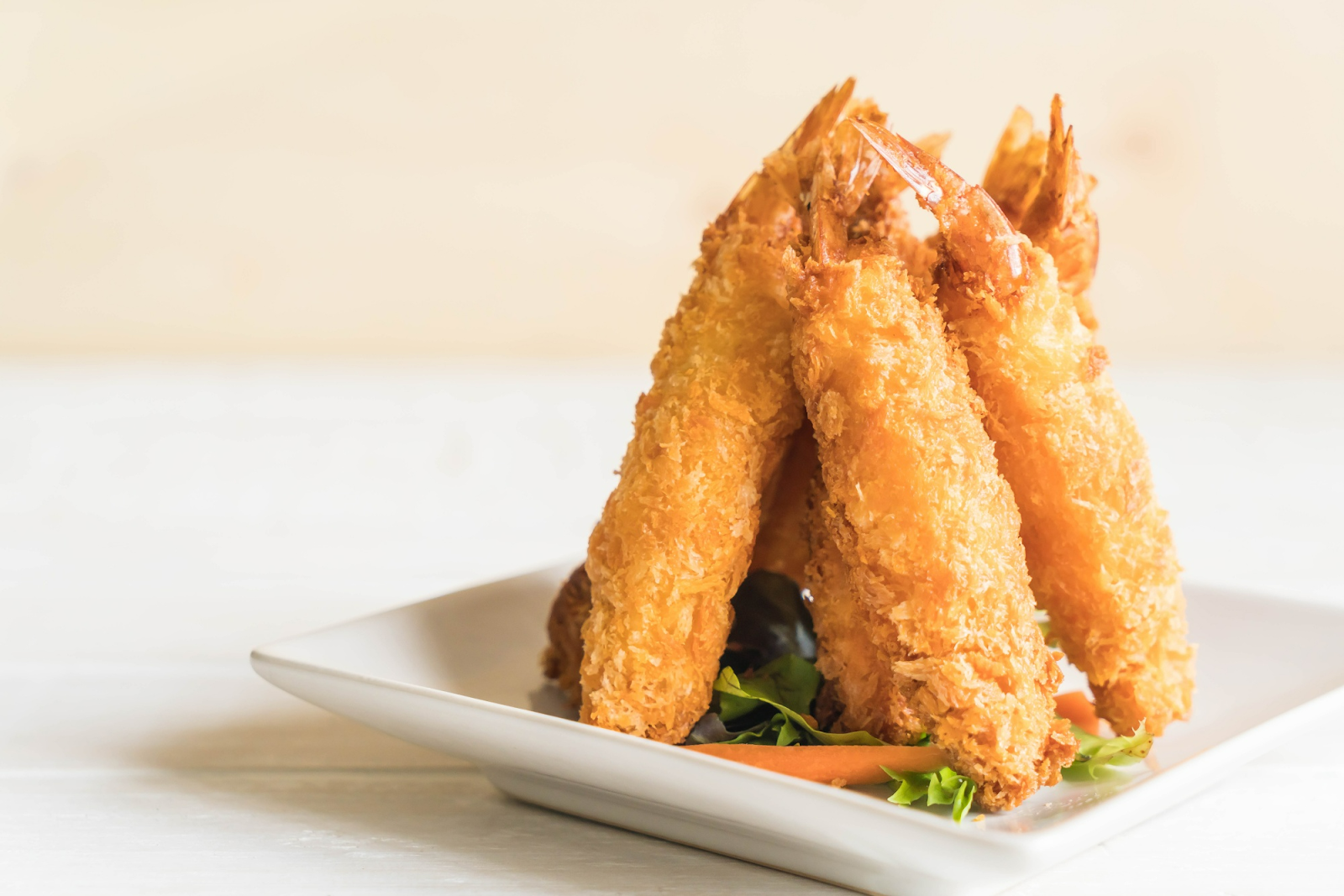 Memiliki rasa yang renyah dan gurih membuat tempura mempunyai banyak peminat