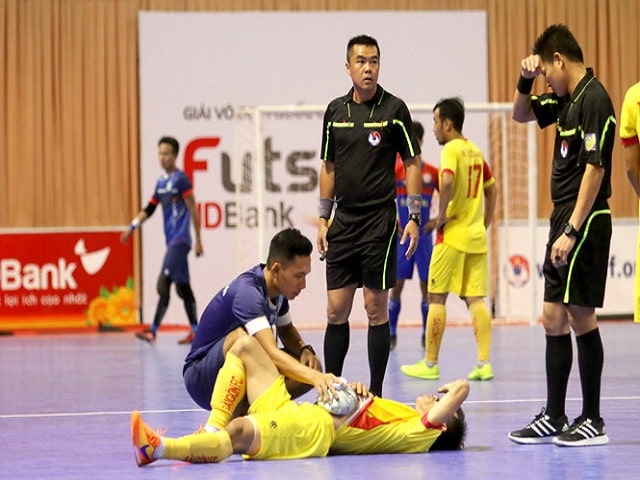 Luật bóng đá Futsal về trọng tài. 