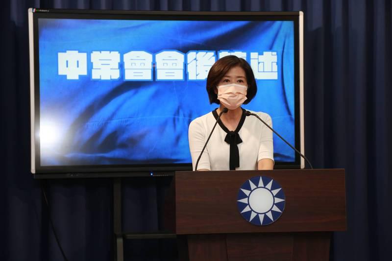 王育敏表示,由於很多中常委擔心疫情隨時可能會有變化,不排除政府管制規定可能再升級,因此全代會規劃草案今天只是原則性通過,未來還有變動的可能。(國民黨提供)