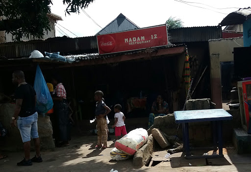 Madam 12 Restaurant, Énú Ọnịcha, Ọnịchạ, Onitsha, Nigeria, Diner, state Anambra