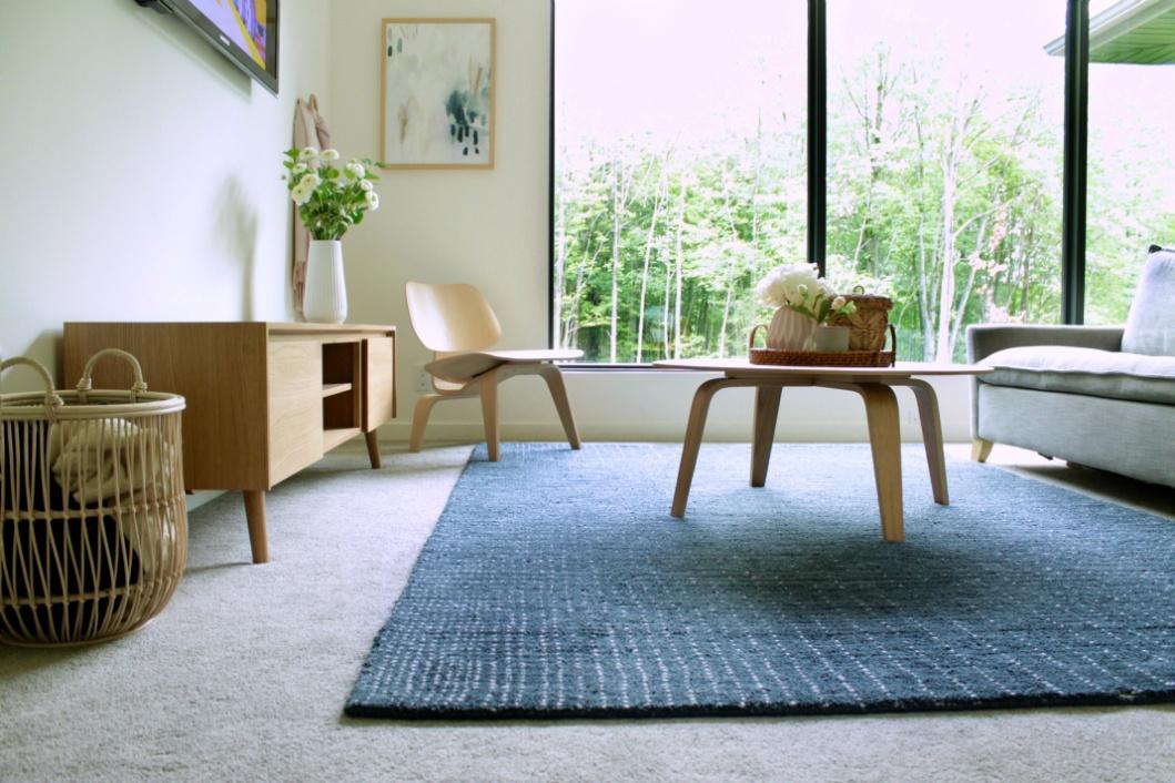 Tips for Using Area Rugs Over Carpet