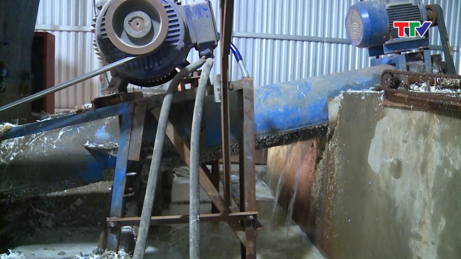  tình trạng sản xuất, tái chế nhựa trái phép trong khu dân cư tại thôn Trung Phong, xã Quảng Phong, huyện Quảng Xương