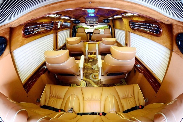 Nội thất xe Thành Vinh Limousine đi Vũng Tàu từ Sài Gòn