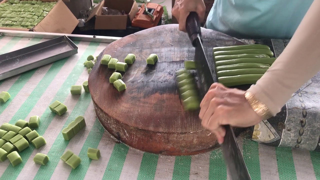 Kẹo dừa (Coconut Candy) - Bến Tre