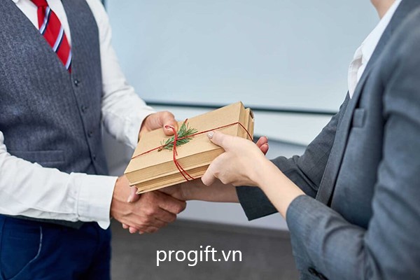 Quà tặng dành cho đối tác là người Anh
