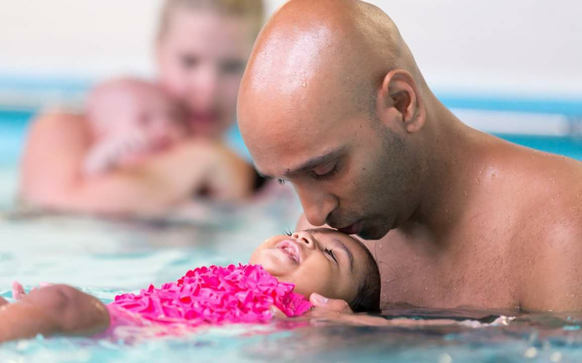 Cẩm nang chọn quần áo đi bơi cho trẻ sơ sinh