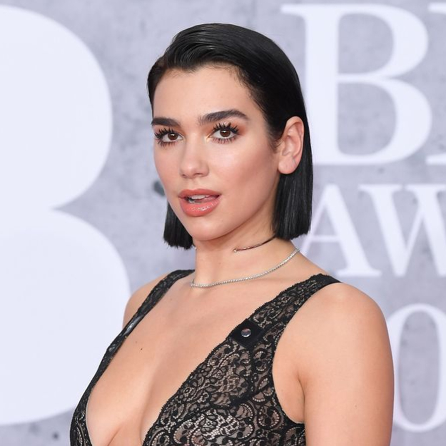 The voice of the foggy country Dua Lipa