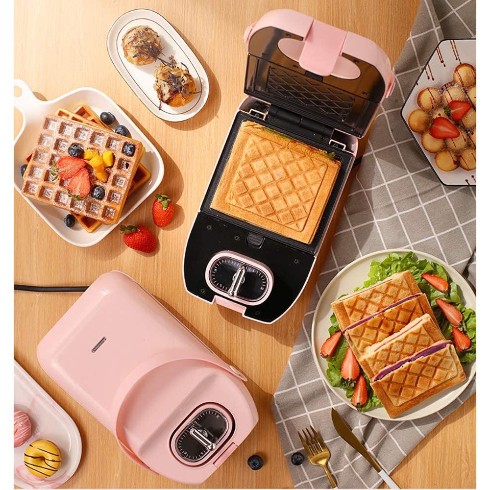 BONGDOU 5 IN 1 Electric Sandwich Maker is aesthetically pleasing and is multifunctional.