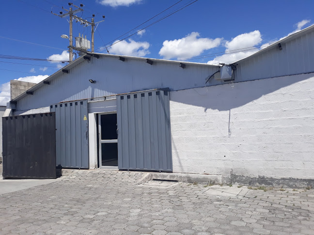 RGX7+8PQ, Quito 170104