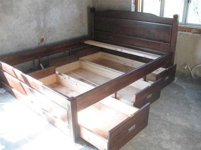Готовая кровать с ящиками