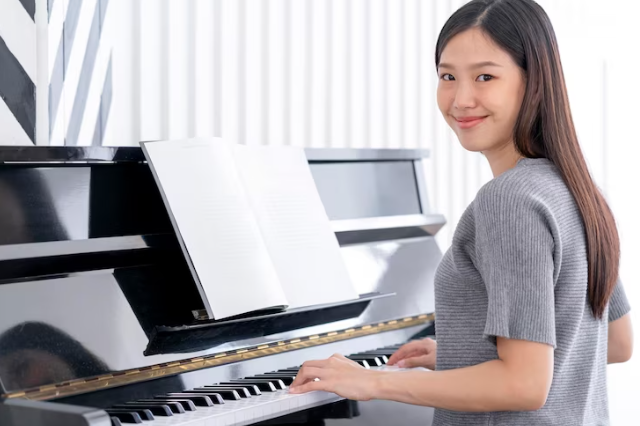 Discovering The Best Piano Lessons in Singapore: A Beginner's Guide - Hark  Music School Singapore