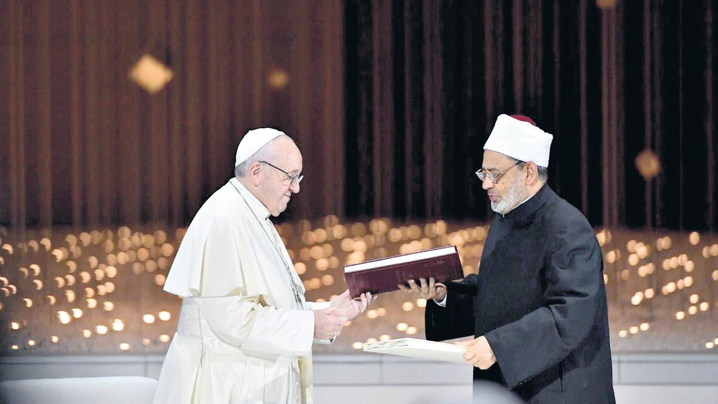 Resultado de imagem para Imagens sobre o Documento da Fraternidade humana de Francisco e