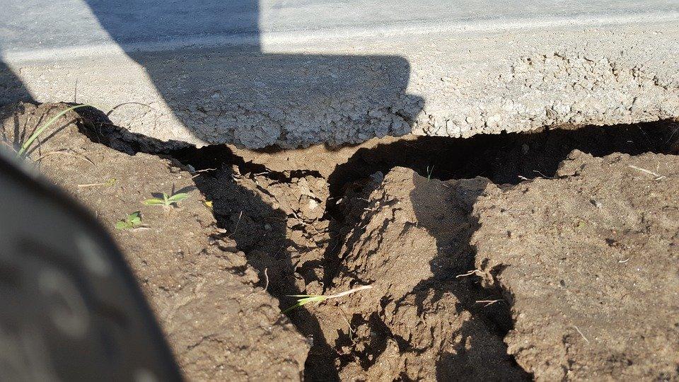 Foundation Damage, Water Damage, Cement Cracking