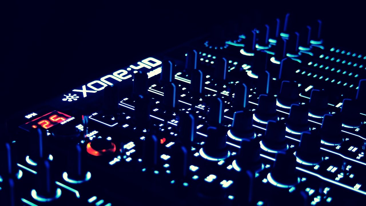 Xone 4D, une table de mixage pour DJ
