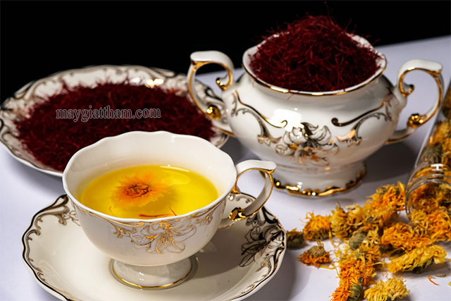 Trà saffron hoa cúc an thần giúp ngủ ngon hơn