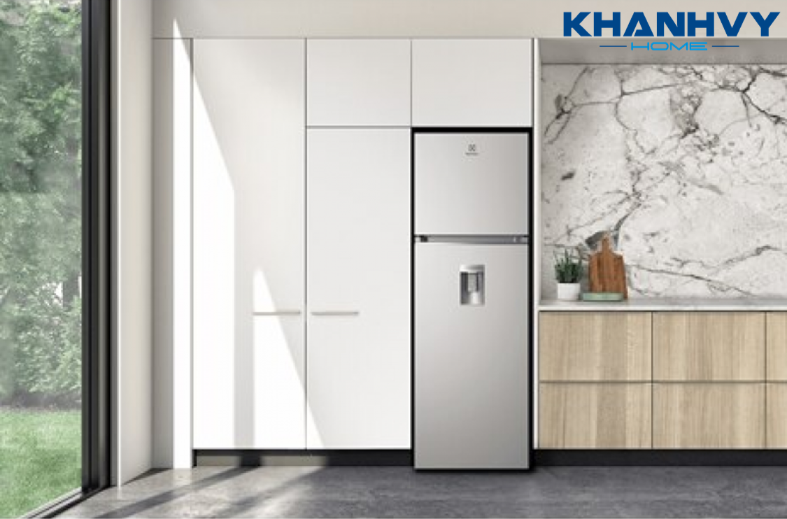 Tủ lạnh Electrolux ETB3740K-A là dạng tủ ngăn đá trên với dung tích lớn và tích hợp nhiều công nghệ hiện đại, đảm bảo mang lại cho bạn sự tiện nghi hoàn hảo