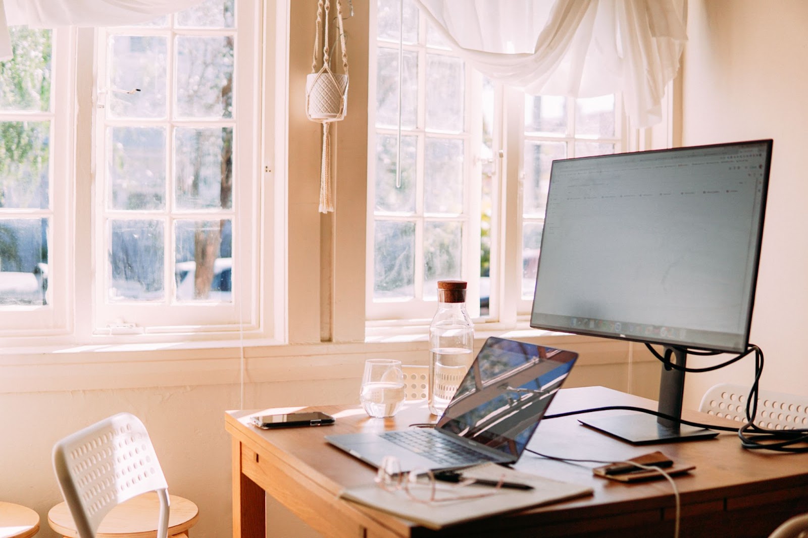 New To Remote Working? These 7 Tips Will Help You