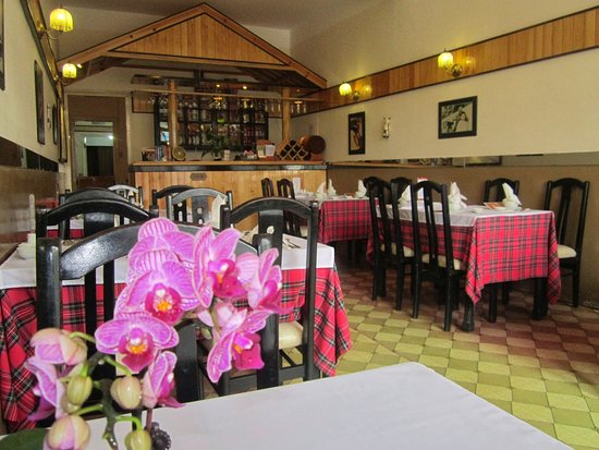 Không gian nhẹ nhàng, lãng mạn bên trong nhà hàng Trống Đồng