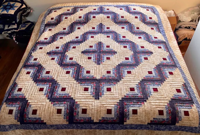 Log Cabin Amish Quilt