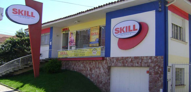 A marca Skill possui mais de 45 anos de excelência no mercado de idiomas com um modelo de ensino diferenciado.