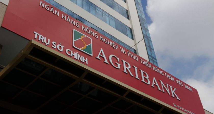 Hãy chọn giải pháp tới ngân hàng khi không biết thao tác đăng ký SMS banking trên điện thoại