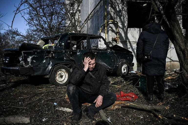 Ukraine tan hoang trong mưa bom bão đạn - Hình 11