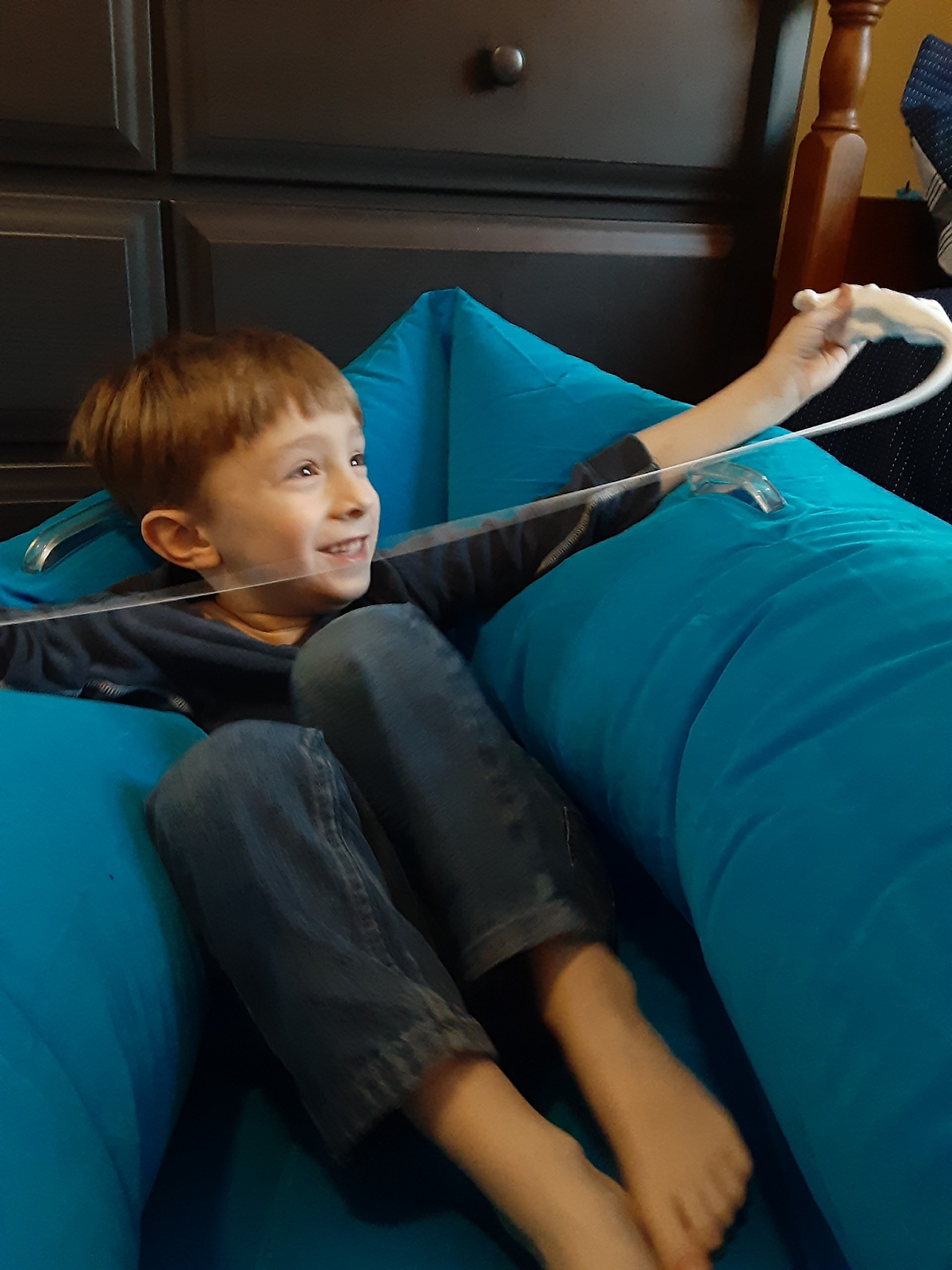 Product Review: Sensory Needs Therapy and Reading Lounger, Air Pump, and Repair Kit