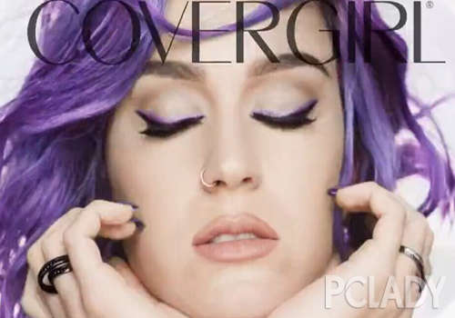 Katy Perry Hit the Latest Cosmetics Advertising Bold Color Blind
