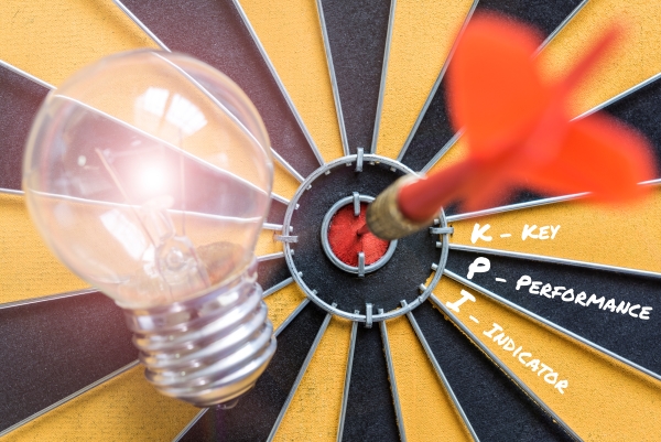 kpi-key-performance-indicator-with-idea-lamp-target