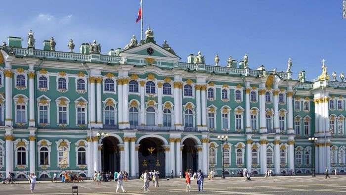 Tour du lịch Nga - Cung điện mùa đông - bảo tàng lớn nhất thế giới