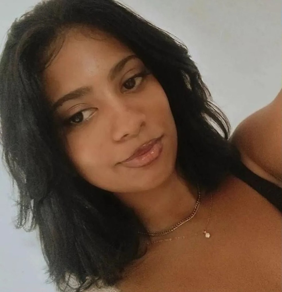 de Janaína da Silva Bezerra, de 22 anos, foi morta após ser estuprada e ter o pescoço quebrado em Teresina — Foto: Reprodução