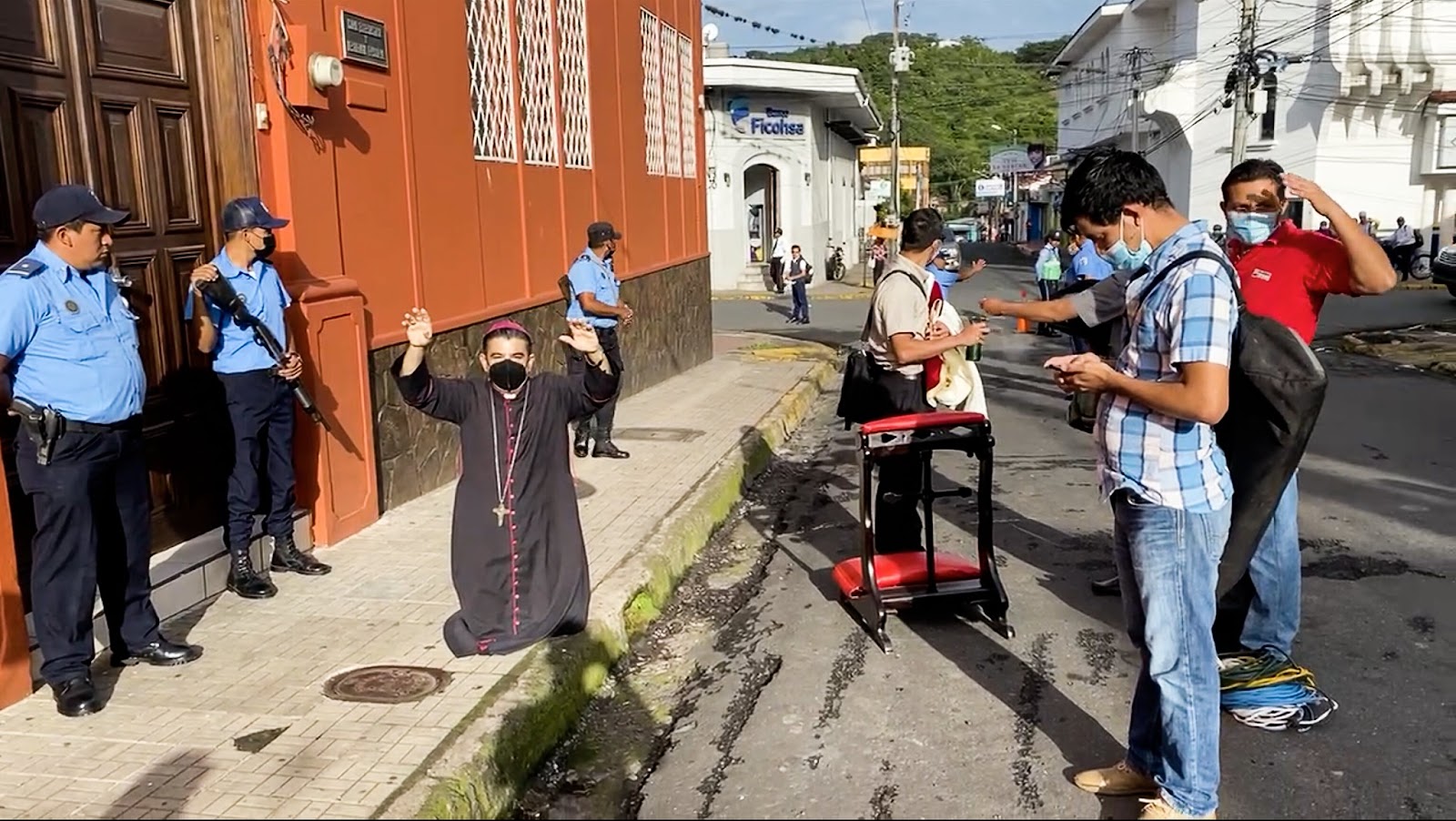 Ni Dios ni Patria: presos políticos, persecución religiosa y “barbaridad” en la dictadura de Nicaragua