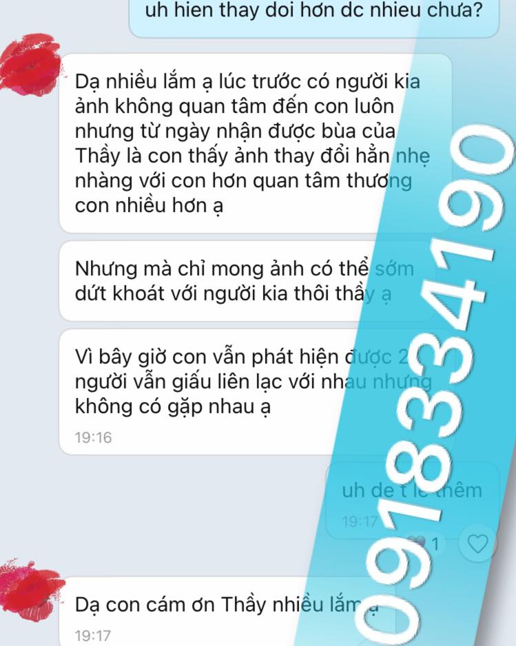 hình ảnh níu kéo tình yêu