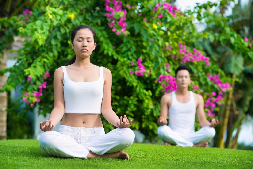 The 6 Best Positions for Practicing Meditation • Yoga Basics