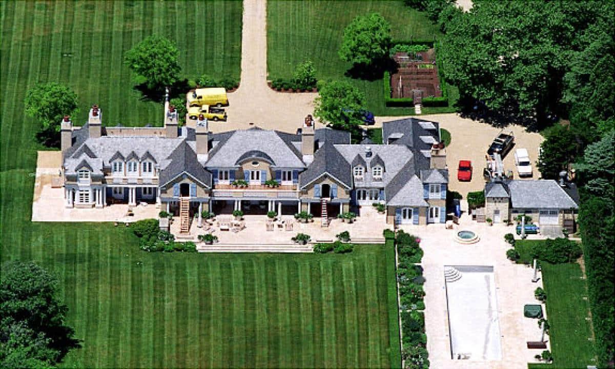 Aerial view of Jerry Seinfeld's house in the Hamptons