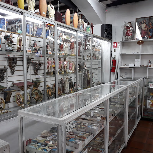Opiniones de Libreria La Prensa Católica en Quito - Librería