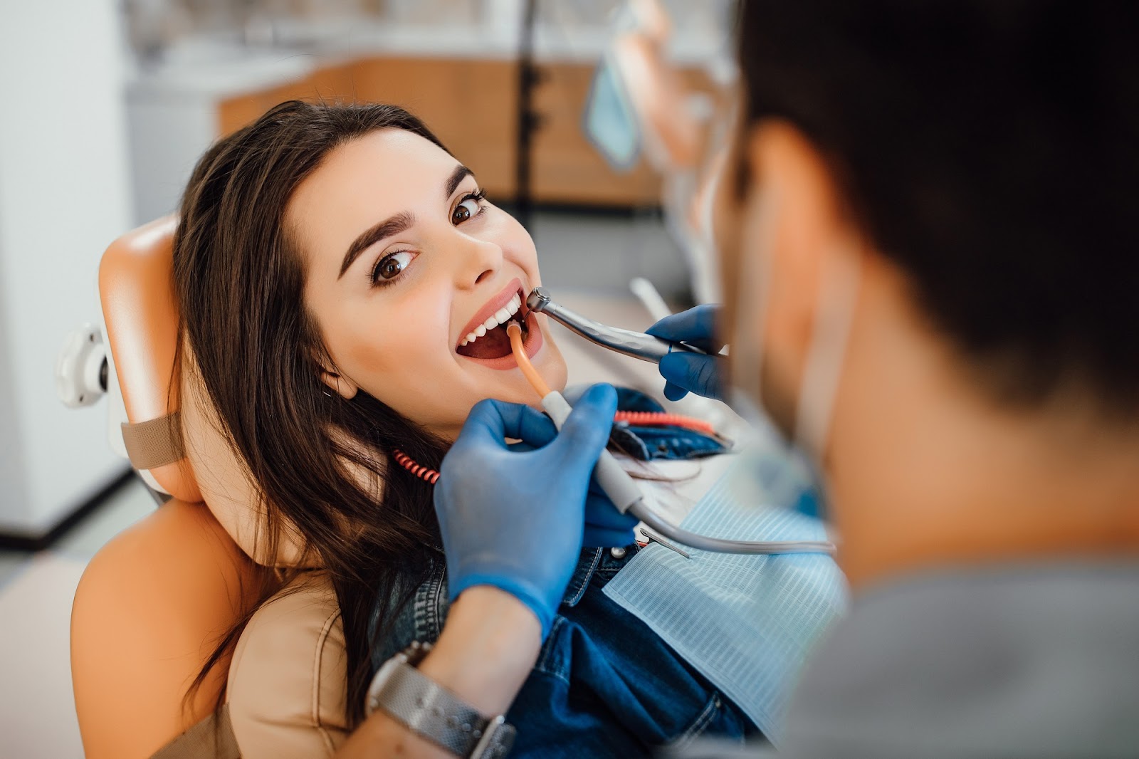 Obiceiuri care ajută la protejarea sănătății dentare