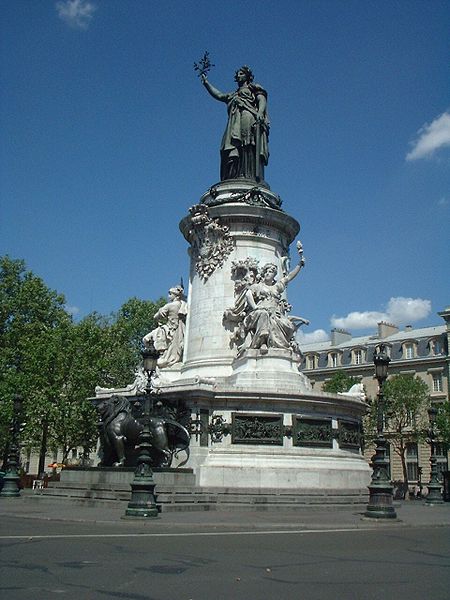 File:Statue place République Paris.jpg