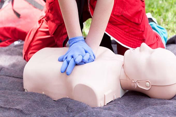 Cruz Roja Filial Esperanza brinda talleres de primeros auxilios y  reanimación cardiopulmonar - Esperanza día x día