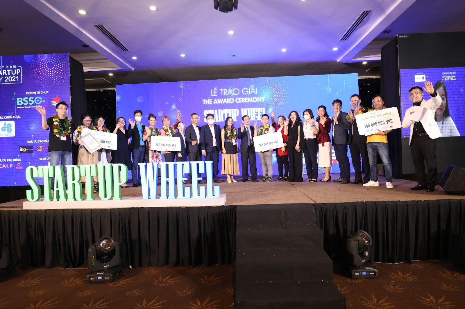  Chance to Change và những màn lột xác ấn tượng của top 15 tại chung kết Startup Wheel 2021