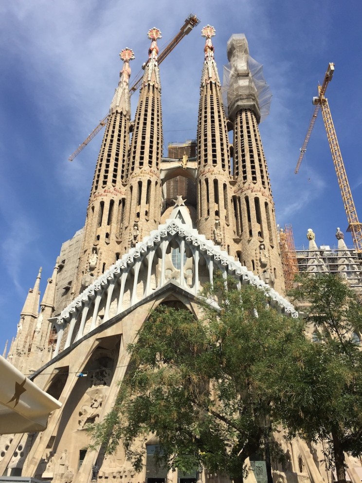 sagrada familia gaudi barcelona