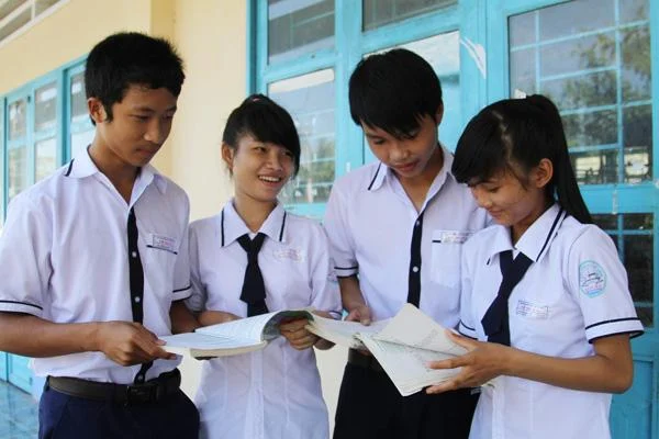 Đặc điểm của đồng phục trường THPT An Lạc quận Bình Tân