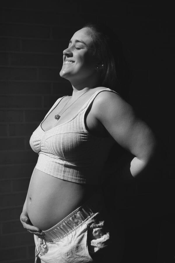 Como criar looks incríveis durante a sua gravidez - mulher grávida - 04