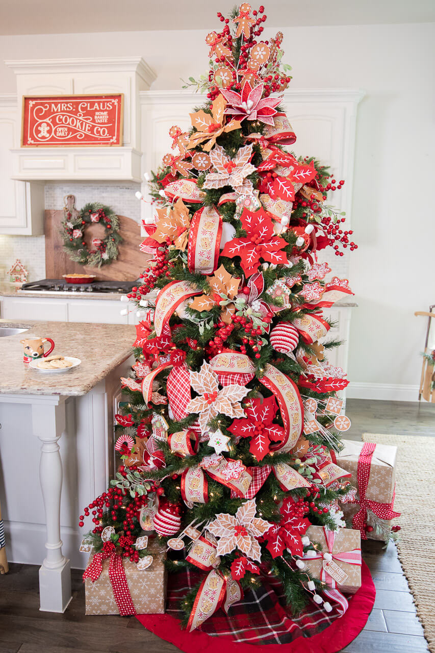 Red and cream Christmas tree