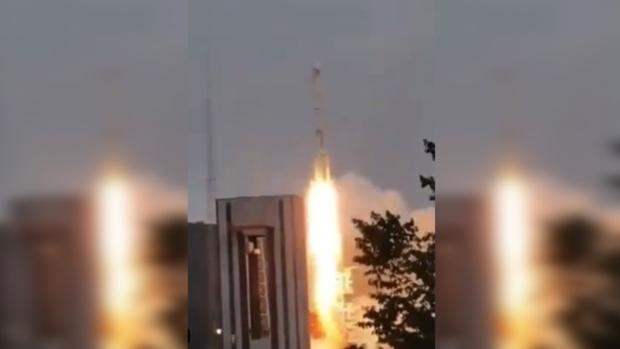 https://www.rfa.org/cantonese/news/rocket-04102020081337.html/china-rocket.jpg
