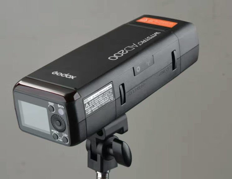 Godox AD200