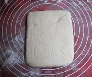 牛角面包的做法 步骤7