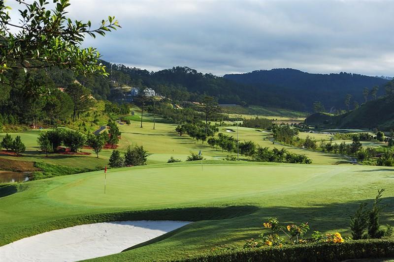 D:New folderDocumentsgolfbooking vietnam goi 2sân golf sacom tuyen lamSân-golf-Sacom-Happy-Green-Golf-Event.jpg