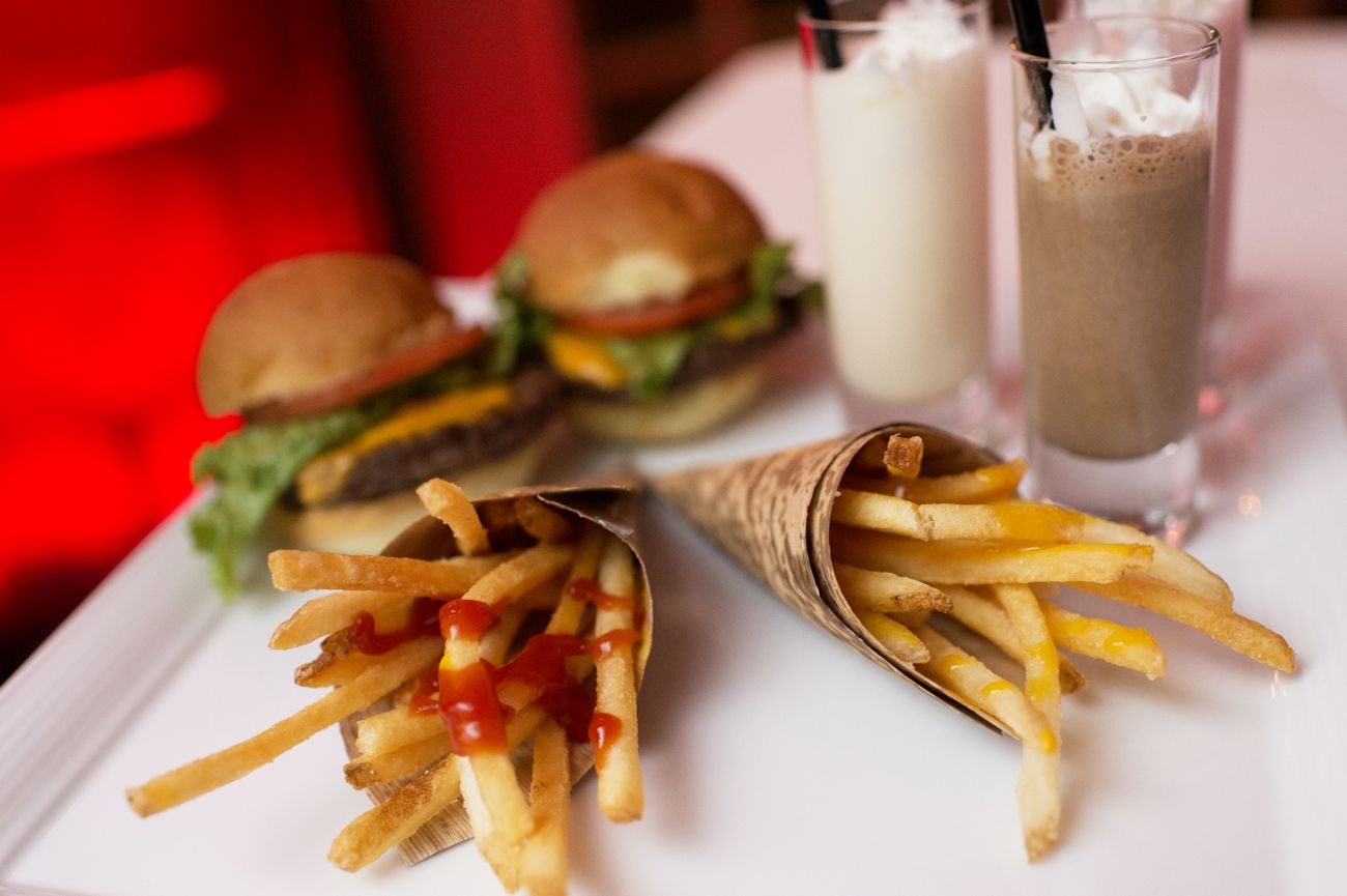 fries and shakes for wedding dessert option