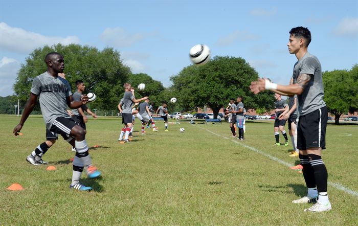 soccer training drill - two players, throw and pass